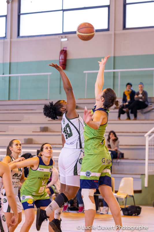 photographe-professionnelle-basketball-debut-de-match